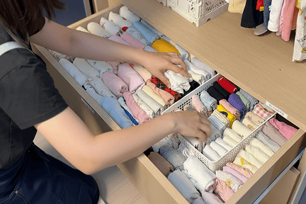 2. 찾기 쉽고 보기 좋게 수납해요 - 정리 서비스 프로세스 2단계